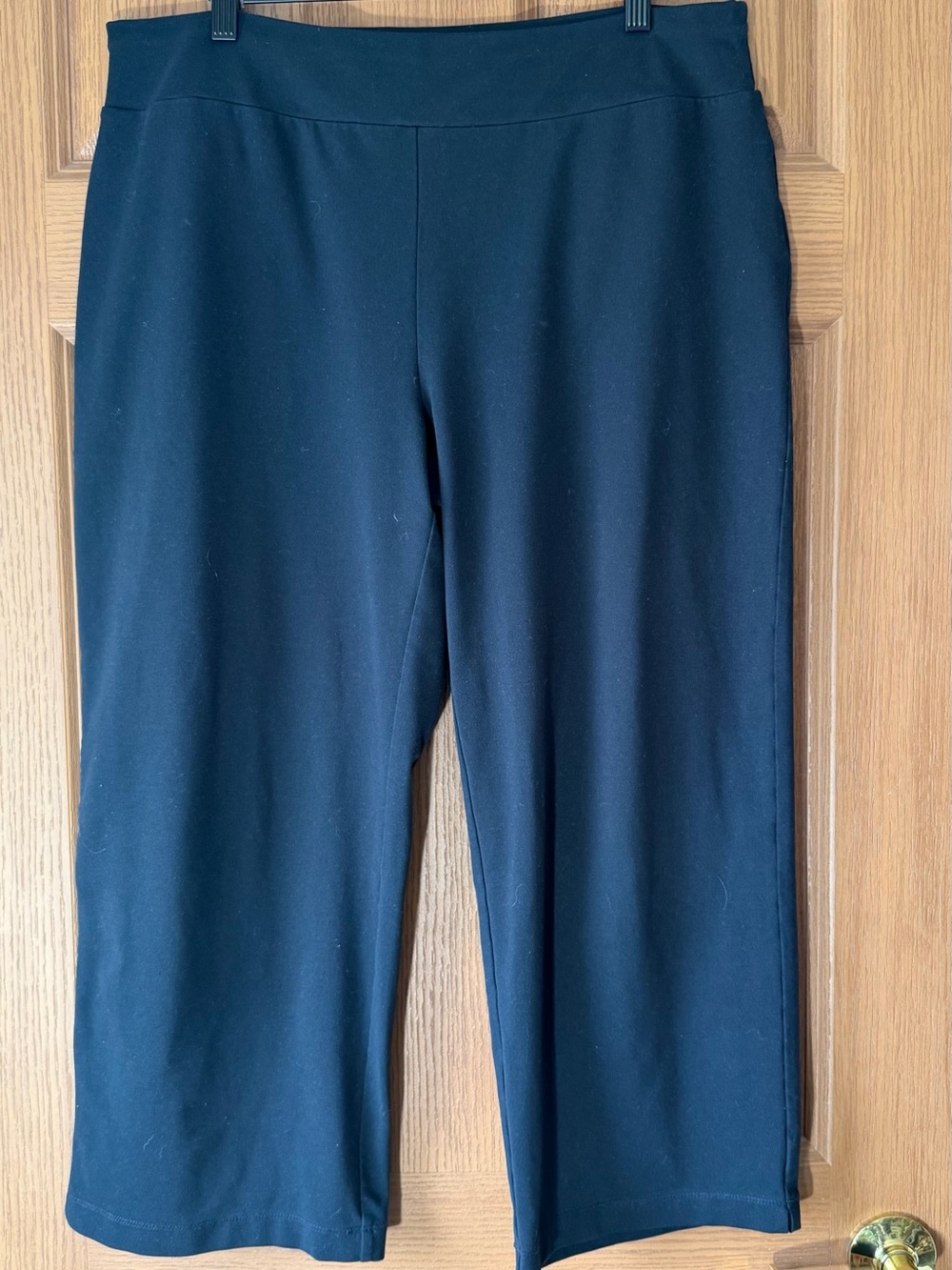 Jockey Black Pull-On Capris